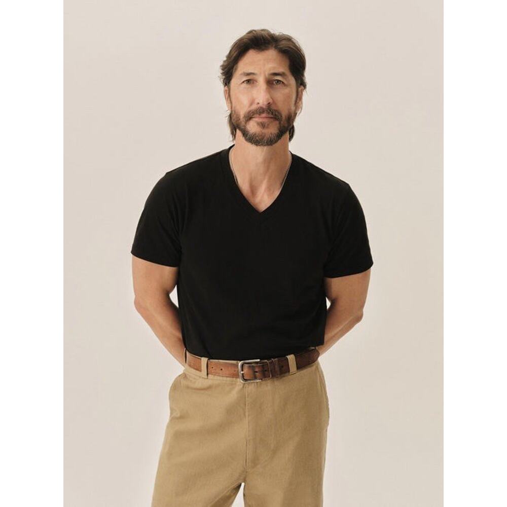 Buck Mason Men’s NWOT V Neck Cotton T-Shirt Lot Of 2